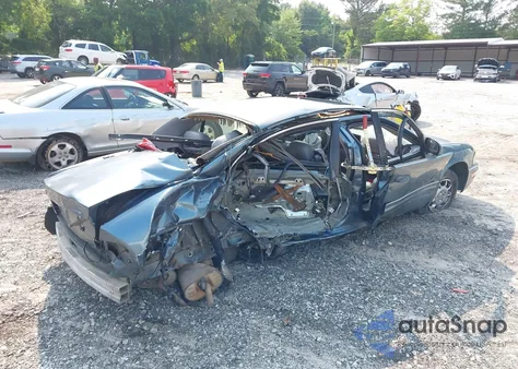 2002 Buick Park Avenue Ultra z USA, uszkodzony, nr VIN 1G4CU541X24161710